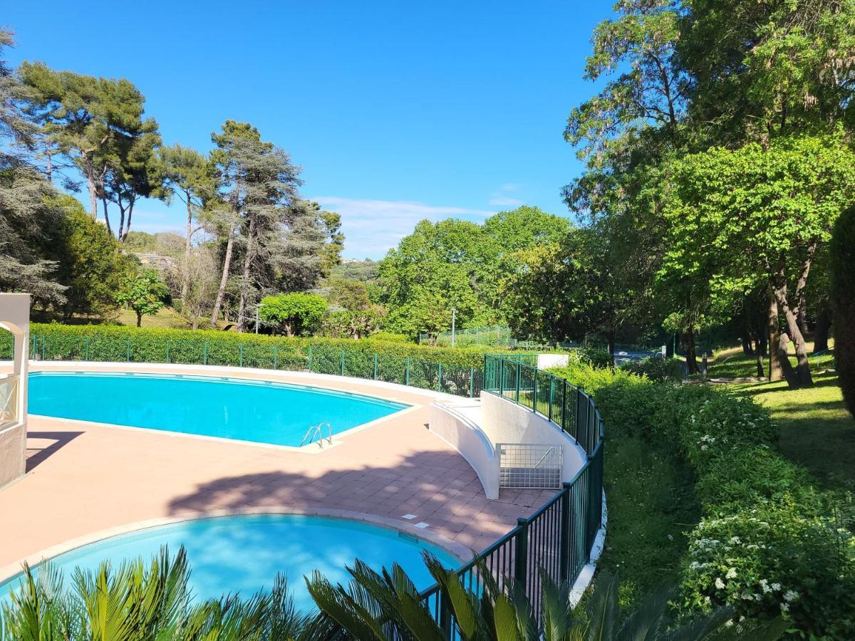 戛纳Evasion A Deux, Domaine Prestigieux, Jacuzzi Et Parking Prives, Piscine公寓 外观 照片